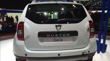 新的发动机为新的2016年Dacia Dustre