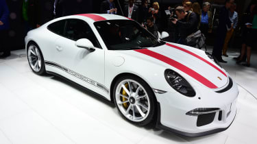 保时捷911 R没有涡轮机，手动齿轮，以及493bhp gt3 rs的所有力量