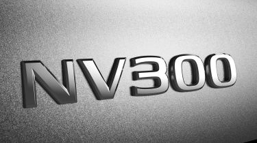 新日产NV300面包车取代Primastar