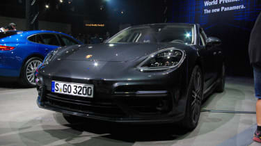 新保时捷Panamera 2016：价格，图片和发布日期