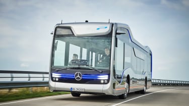 梅赛德斯未来巴士将让您想再次骑公交车