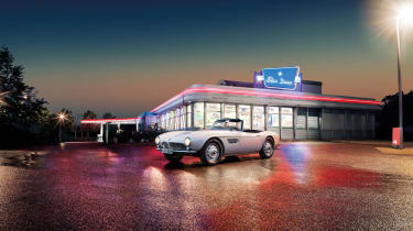 Elvis Presley的BMW 507在两年的恢复后完成