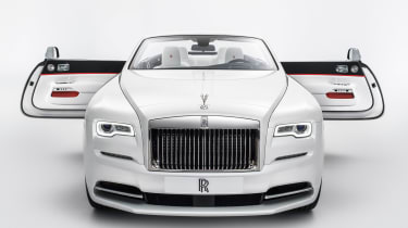 Rolls-Royce Dawn由时尚透露