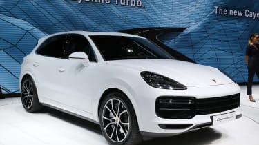 全新保时捷Cayenne Turbo SUV获得542BHP