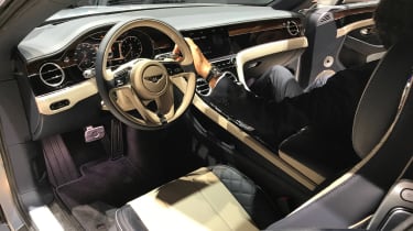 2018年新的Bentley Continental GT在法兰克福展出