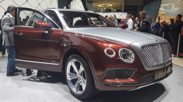 新Bentley Bentayga Phev抵达日内瓦