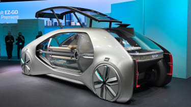 雷诺EZ-Go概念预览了未来的出租车