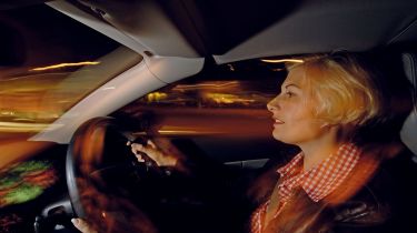 研究发现，学习者应该让夜间驾驶课程减少事故，研究发现
