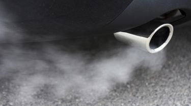 44英国城镇突破空气污染限制
