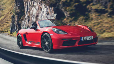 新保时捷718 Cayman T和Boxster T透露