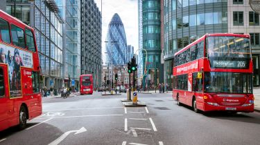 伦敦司机在一年内发出了1.4米的交通罚款