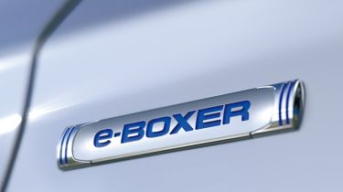 Subaru在日内瓦推出新的电子拳击手混合动力车