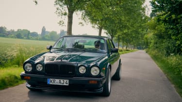 20世纪80年代Arden AJ 4回来了！调整的Jaguar XJ12建成有限的数字