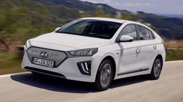 新的Facelifted Hyundai Ioniq系列露出