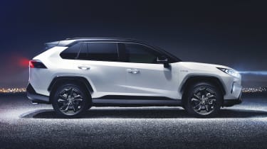 2019年丰田RAV4：揭示了英国价格，规格和发布日期