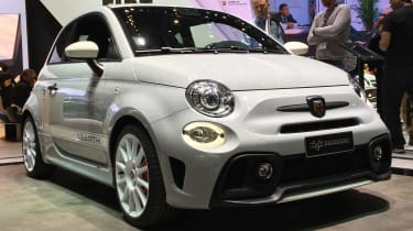 Abarth 595 Esseesse和124次集会致敬持续70周年庆典