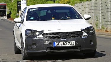 新的2020 Vauxhall Insignia Factift发现测试