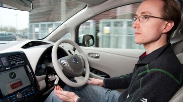 新的CAV通行证系统检查自动车适合英国道路