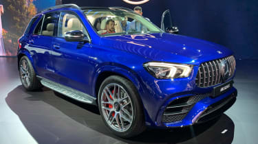 新的梅赛德斯-AMG GLE 63 S到达BMW X5 M