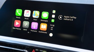 BMW行回来决定收取Apple Carplay订阅费用