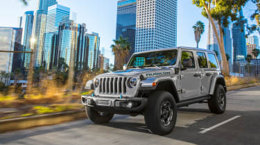 新的2020 Jeep Wrangler 4xe插件混合灰机到达