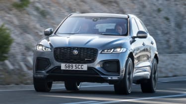 新的Jaguar F-Pace Facelft与插件混合变体