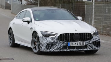 Facelifted Mercedes-AMG GT 4-门轿跑车再次蹦出来