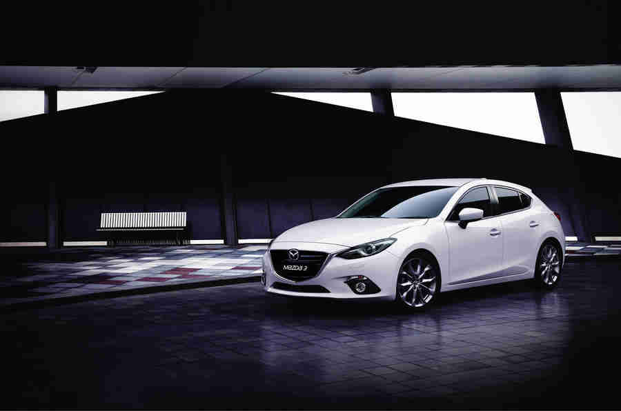 马自达促销：表现问题 - 是什么让全新的MAZDA3开车如此独特？