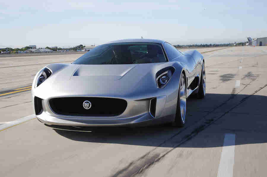 Jaguar Design Chiew说，电动发动机将“重新发明汽车”