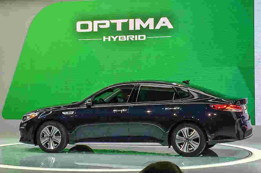 Kia距离新的Optima插件混合动力车有二氧化碳排放量为37克/公里