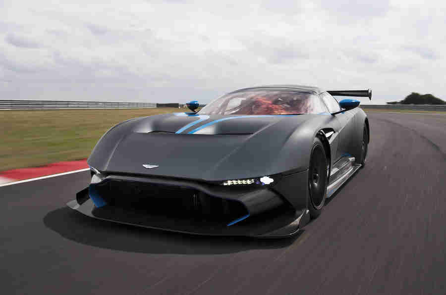 独家的：Aston Martin Vulcan获得道路转换套件