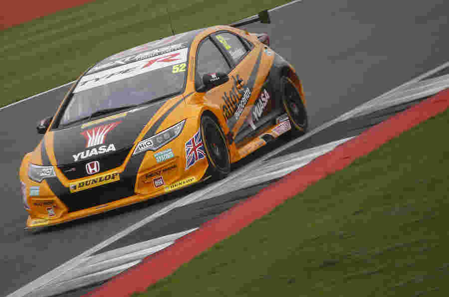 BTCC 2016：本田的Gordon Shedden Storms向BTCC标题