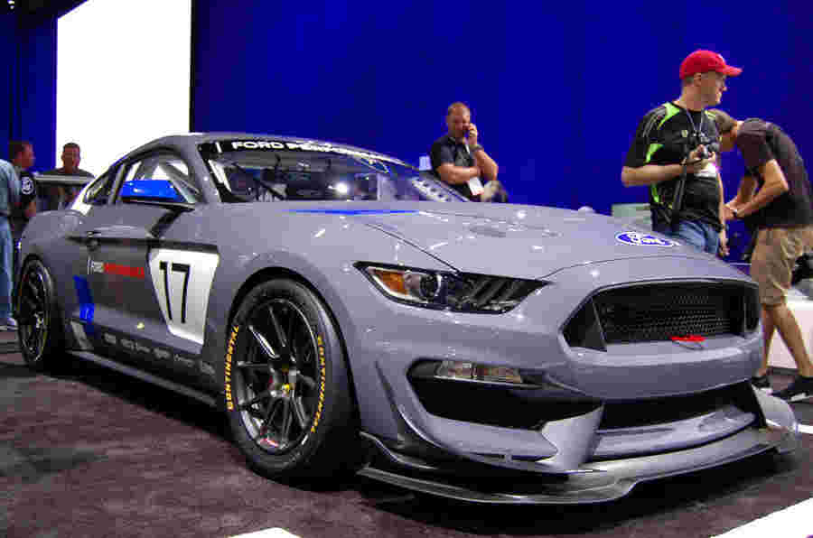 福特在Sema表演中推出了Mustang GT4赛车