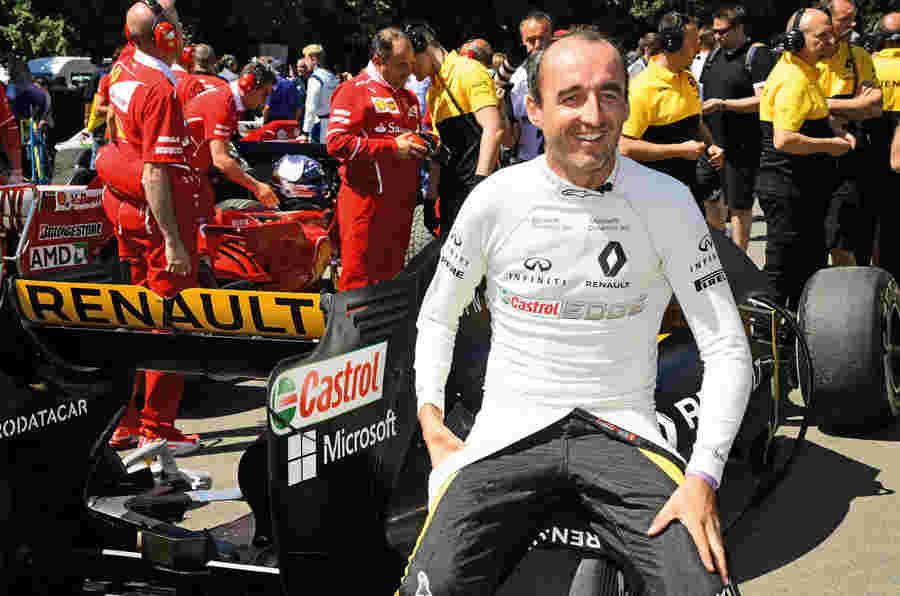 Robert Kubica在第二次雷诺F1测试之前通过FIA提取测试