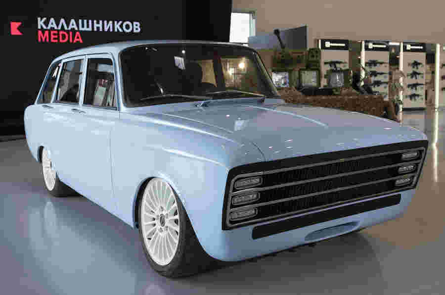 卡拉什尼科夫推出了特斯拉竞争电动汽车