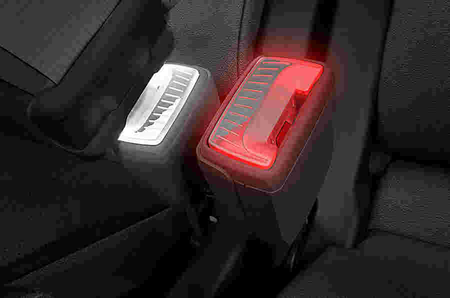 斯柯达专利LED安全带扣，以提高晚上的可用性