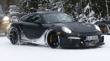 铁杆保时捷911 GT3 RS冬季测试